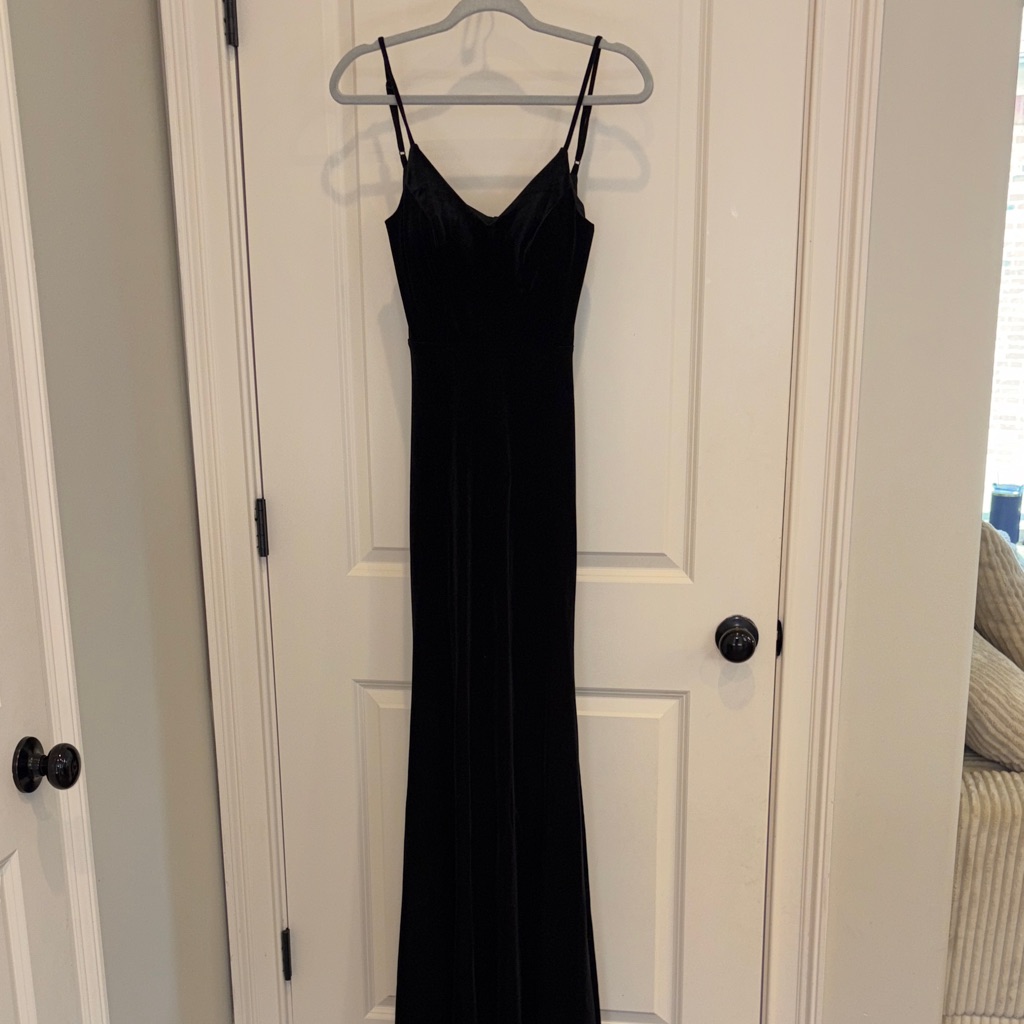Black Velvet Spaghetti-Strap Evening Dress
